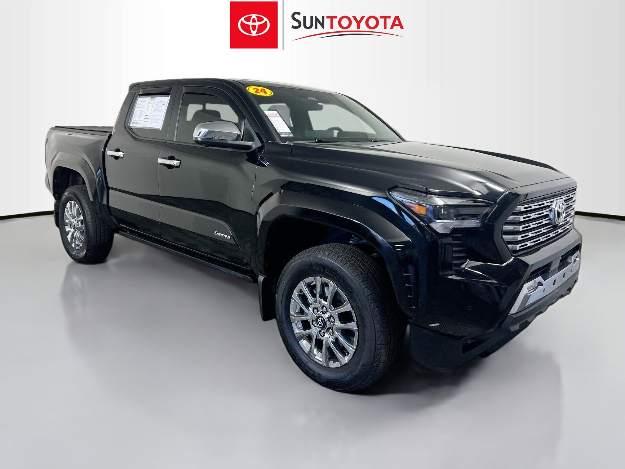 Used 2024 Toyota Tacoma Limited w/ Limited Package (LT)