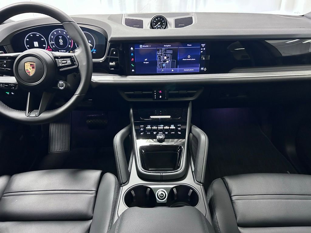 Certified 2026 Porsche Cayenne Coupe image 17