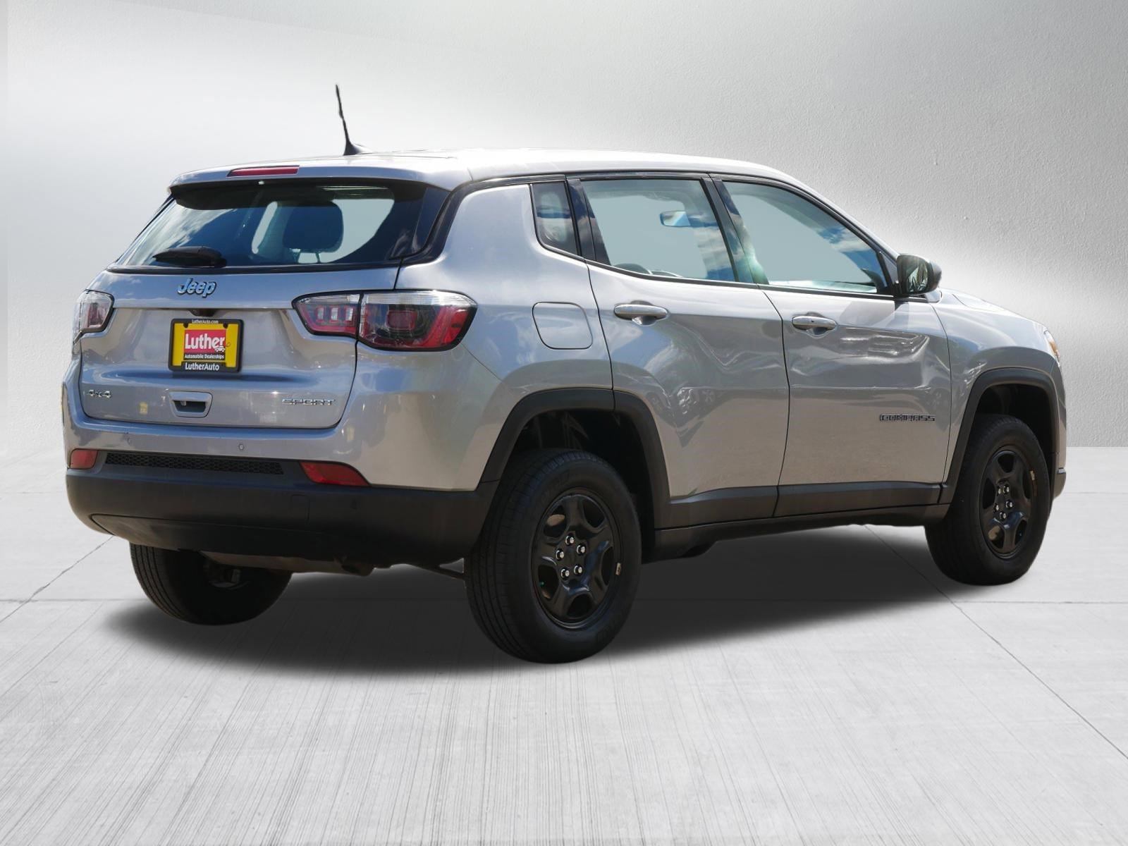Used 2018 Jeep Compass Sport w/ Tech Group AWD/4WD image 7