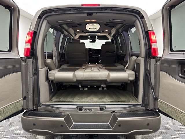 Used 2019 GMC Savana 2500 w/ Enhanced Convenience Package RWD image 12