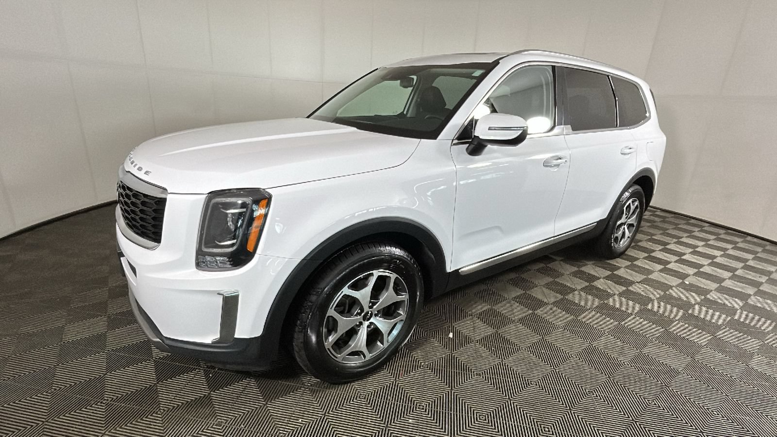 Used 2022 Kia Telluride EX FWD image 8