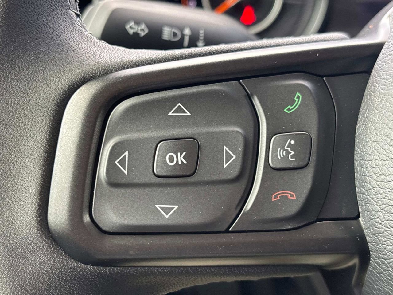 New 2025 Jeep Gladiator Sport image 13