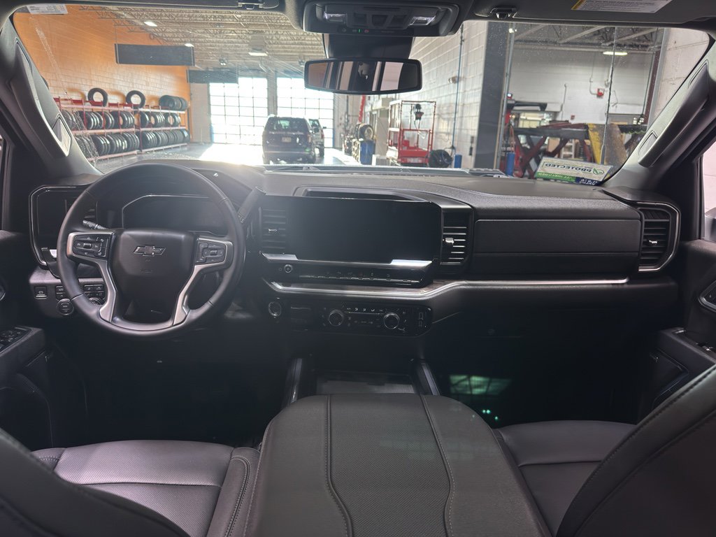 Used 2025 Chevrolet Silverado 2500 LTZ w/ Trail Boss Package image 16