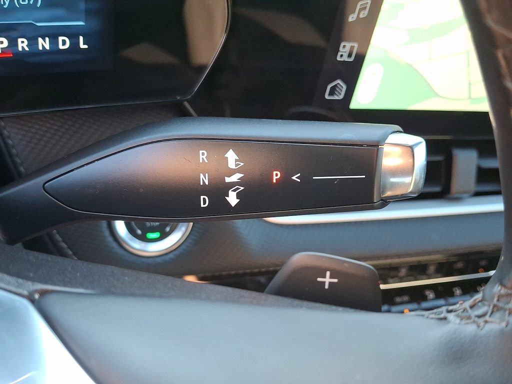 Used 2025 Chevrolet Equinox LT FWD image 14