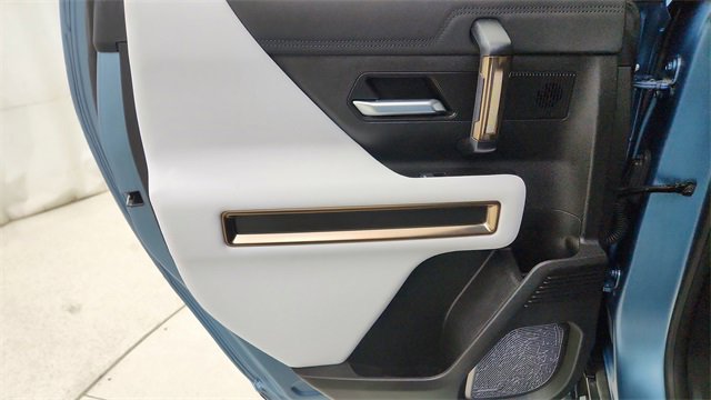 Used 2024 GMC Hummer EV 3X w/ Omega Edition image 31