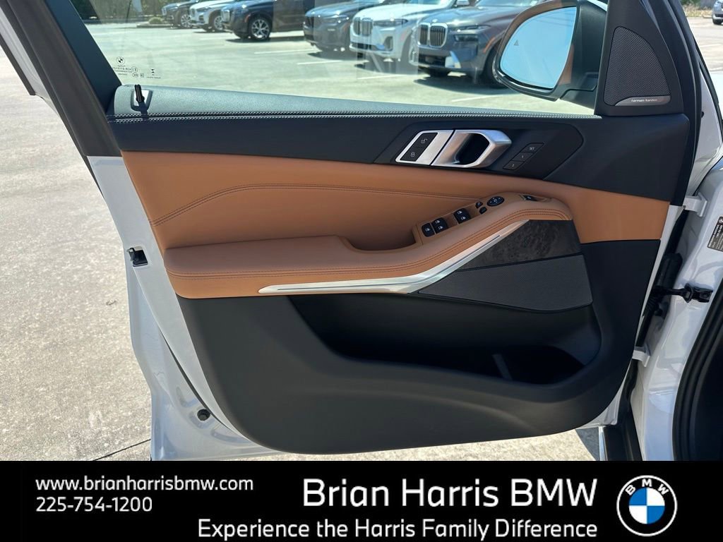 Certified 2025 BMW X5 xDrive40i w/ Premium Package image 9