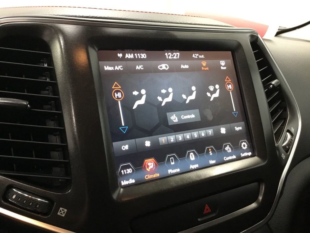 Used 2022 Jeep Cherokee Trailhawk w/ Trailer Tow Group image 19