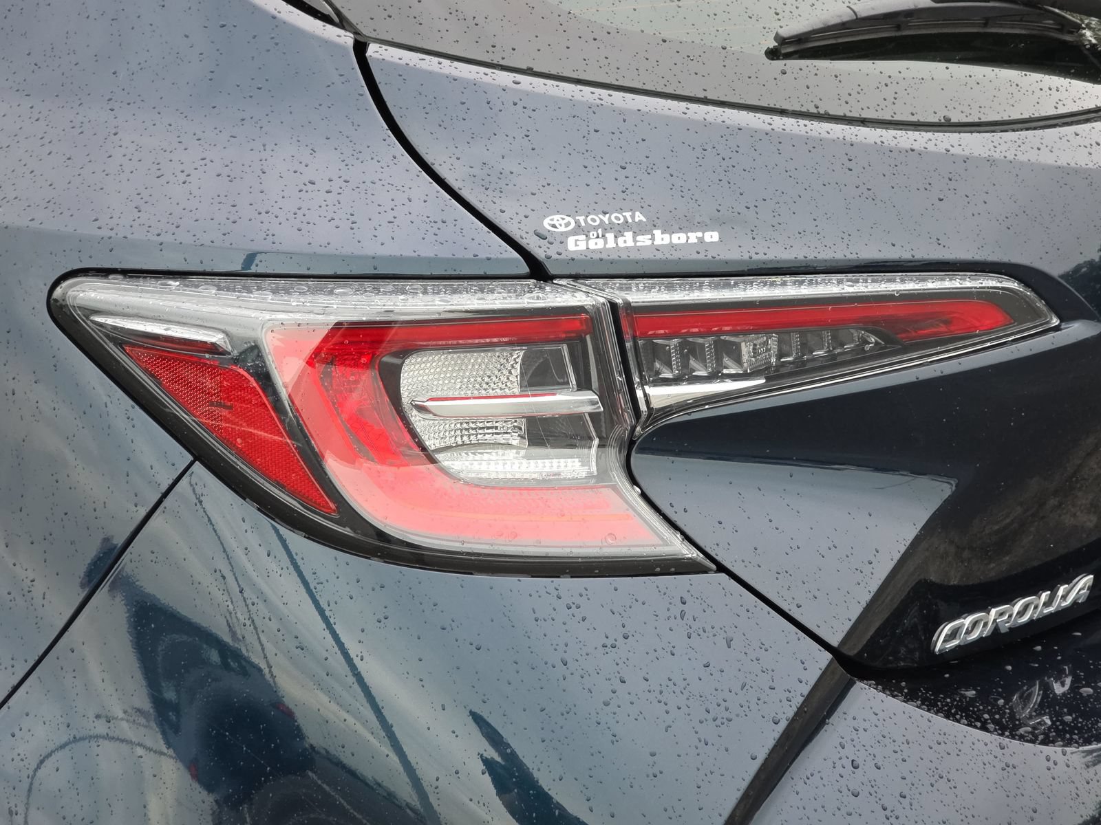 Used 2021 Toyota Corolla XSE FWD image 32