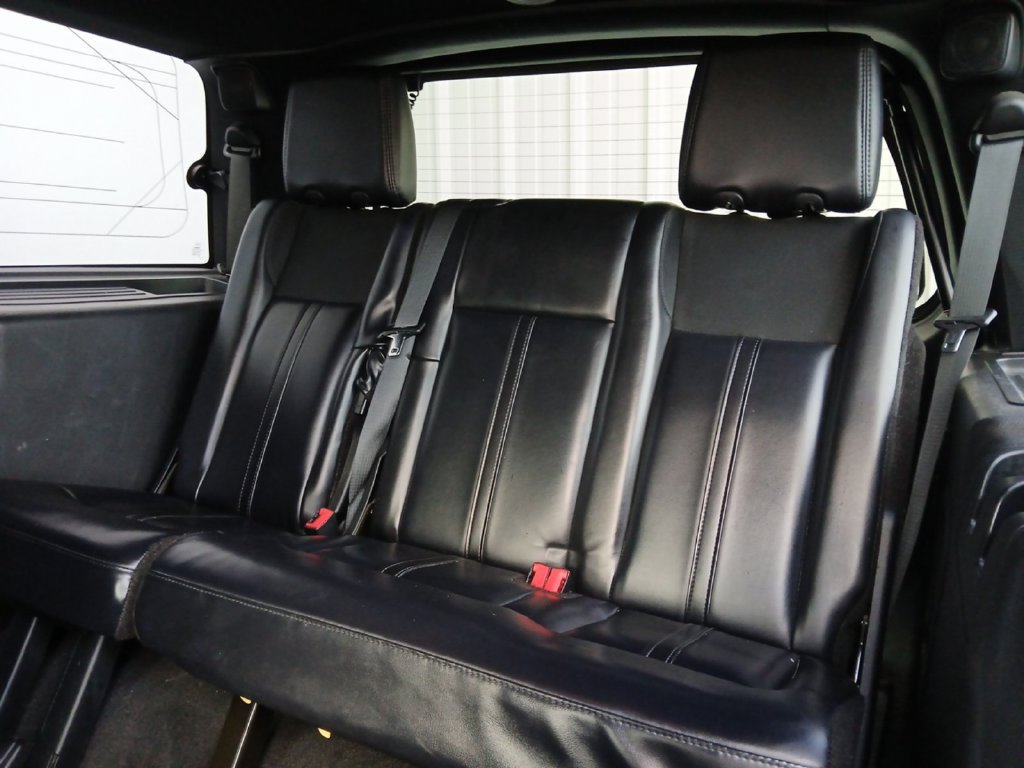 Used 2017 Lincoln Navigator Select AWD/4WD image 5