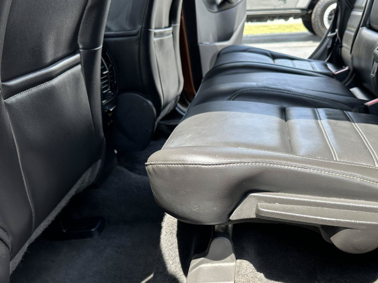 Used 2017 Ford Escape Titanium FWD image 30