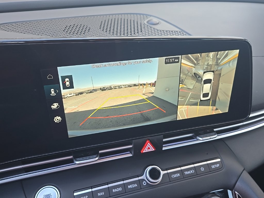 Used 2024 Hyundai Elantra Limited FWD image 23