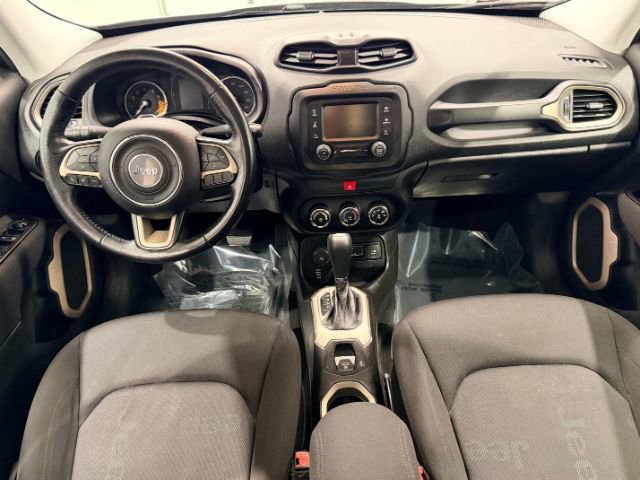 Used 2017 Jeep Renegade Latitude image 24