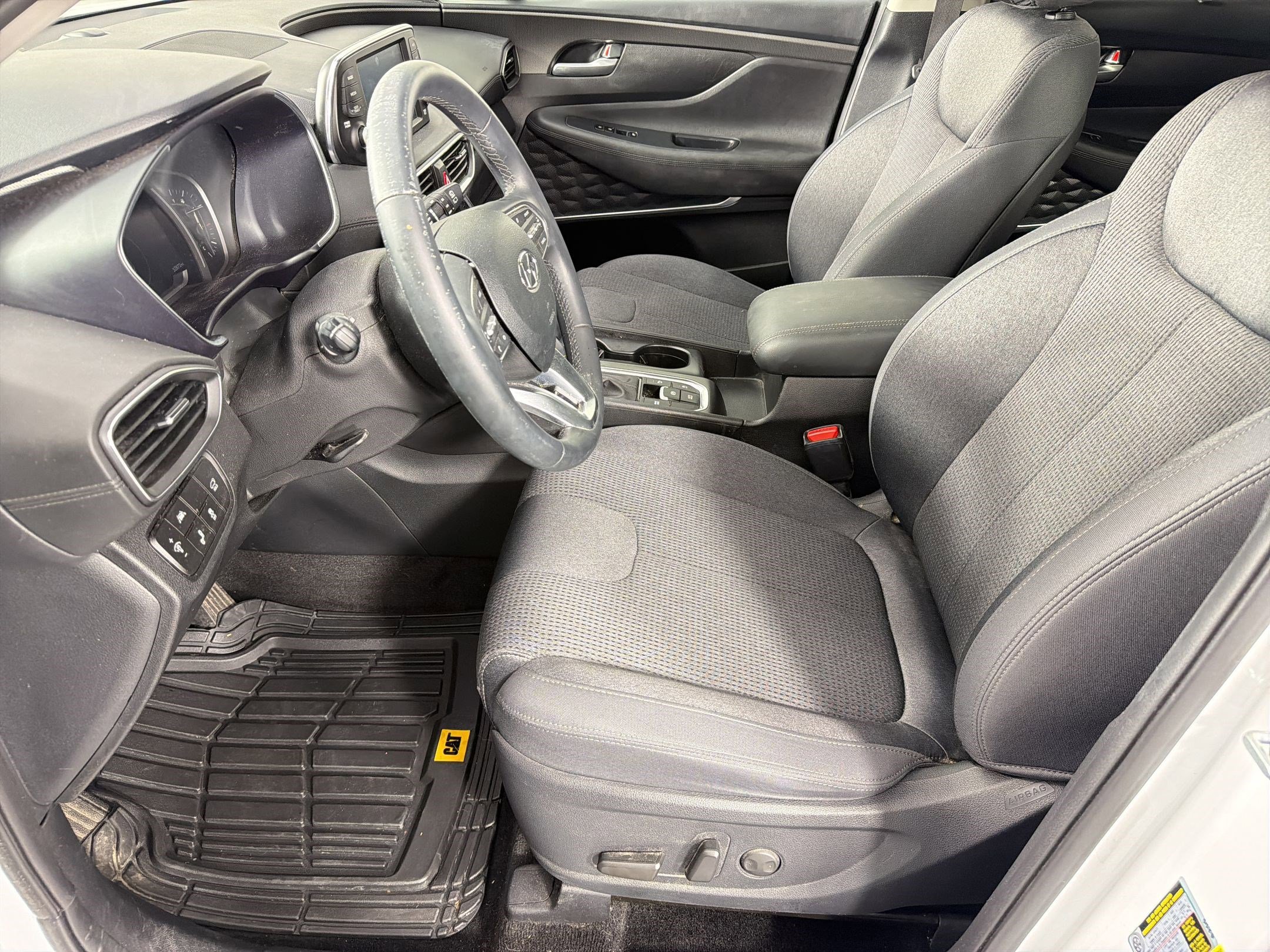 Used 2020 Hyundai Santa Fe SEL w/ Convenience Package image 5