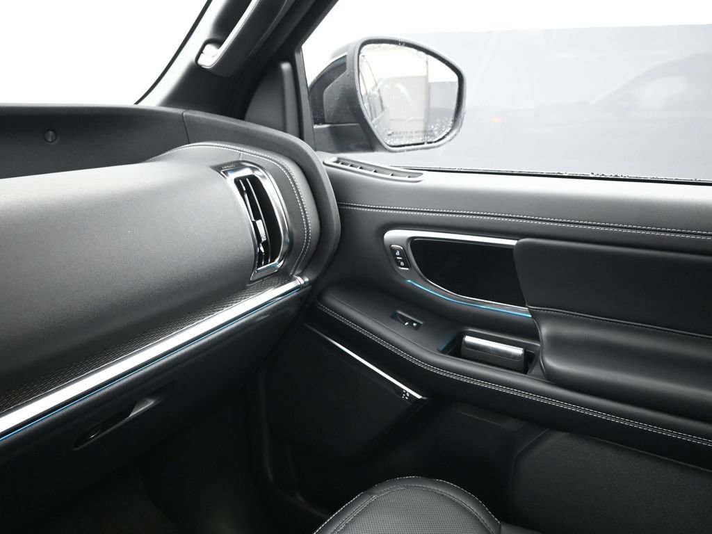 New 2026 Ford Expedition Platinum w/ Stealth Performance Package image 18