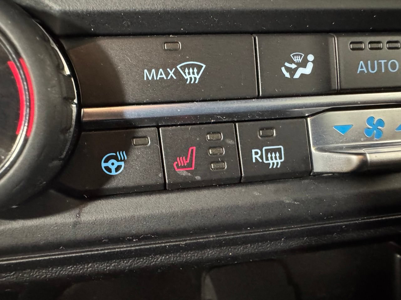 Used 2023 Ford Bronco Wildtrak AWD/4WD image 24