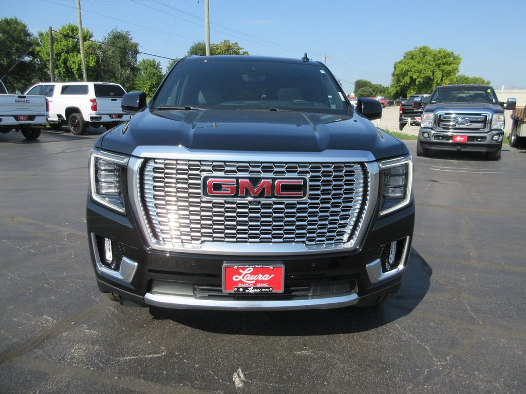 Certified 2022 GMC Yukon Denali w/ Denali Premium Package AWD/4WD image 13