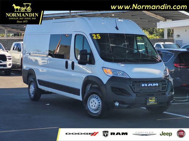 Used 2025 RAM ProMaster 2500 w/ Crew Van Package FWD image 1