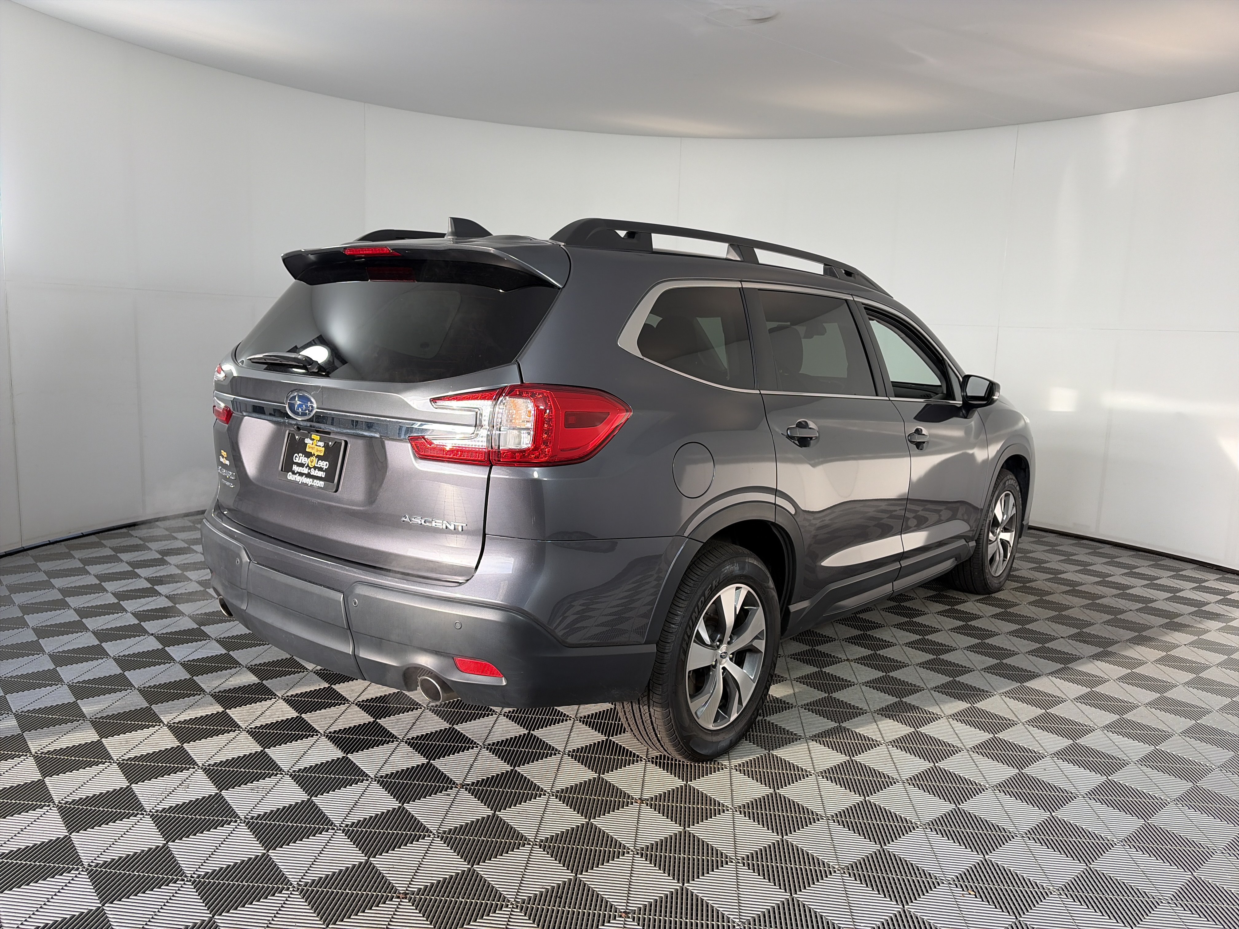 Used 2025 Subaru Ascent Premium AWD/4WD image 10