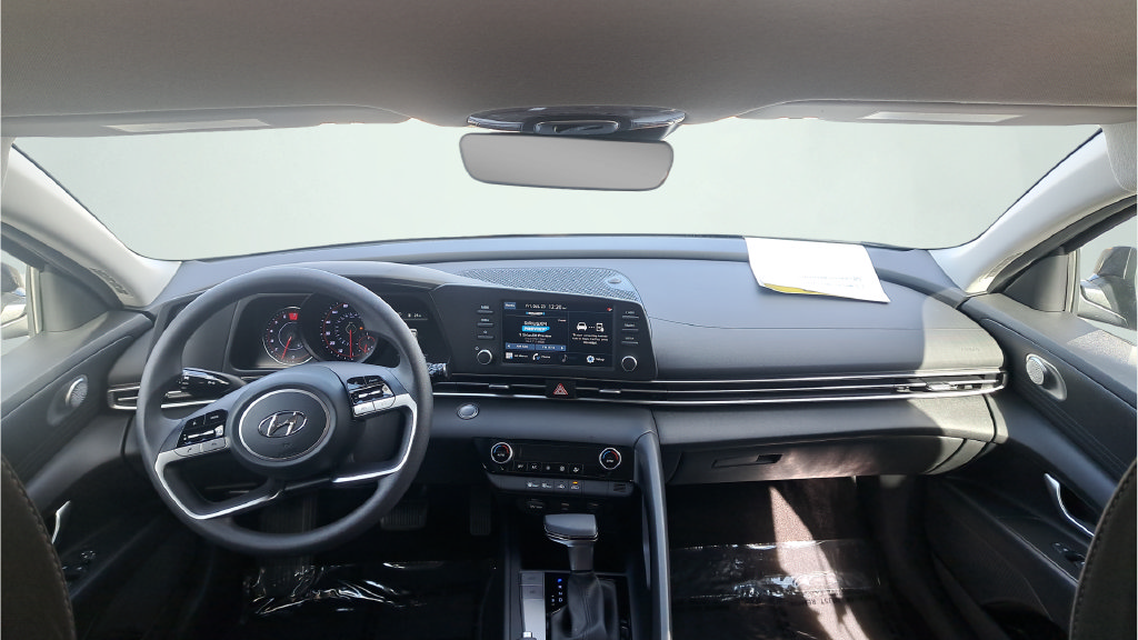 Used 2023 Hyundai Elantra SEL FWD image 29