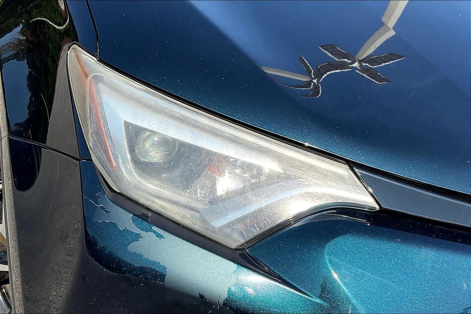 Used 2017 Toyota RAV4 SE w/ Power Extra Value Package FWD image 28