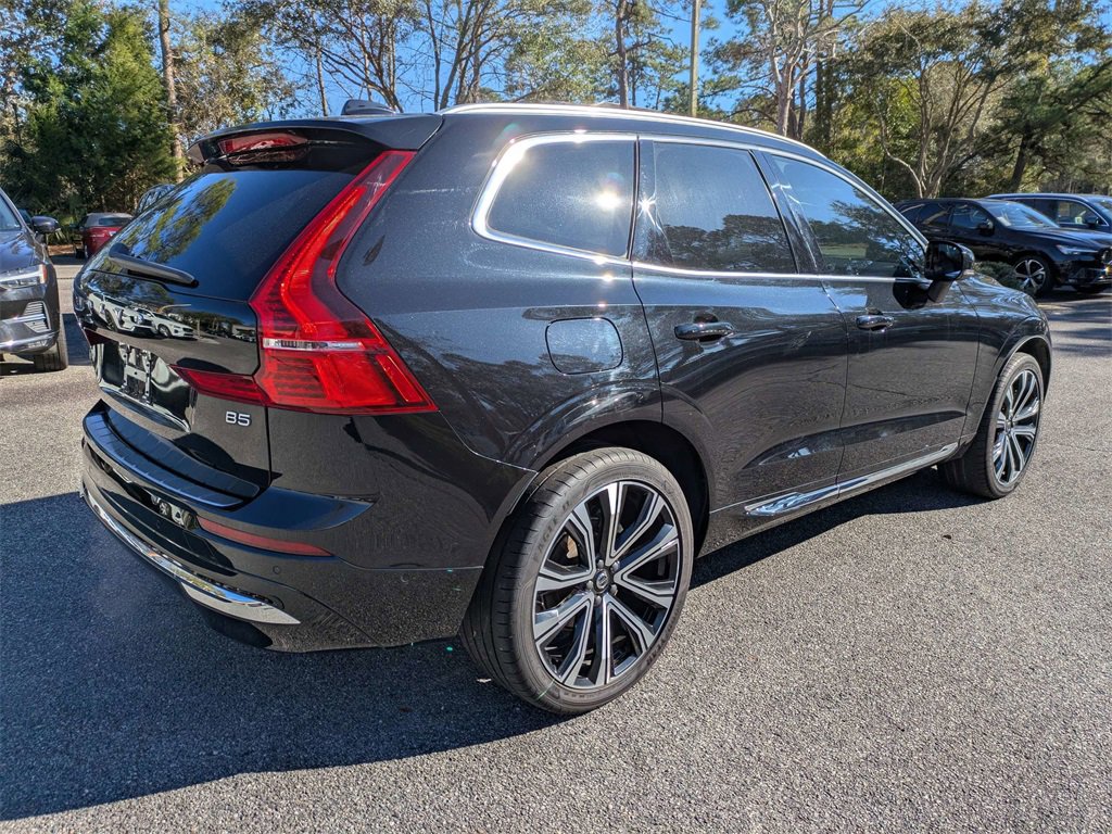Certified 2023 Volvo XC60 B5 Ultimate w/ Protection Package Premier image 4