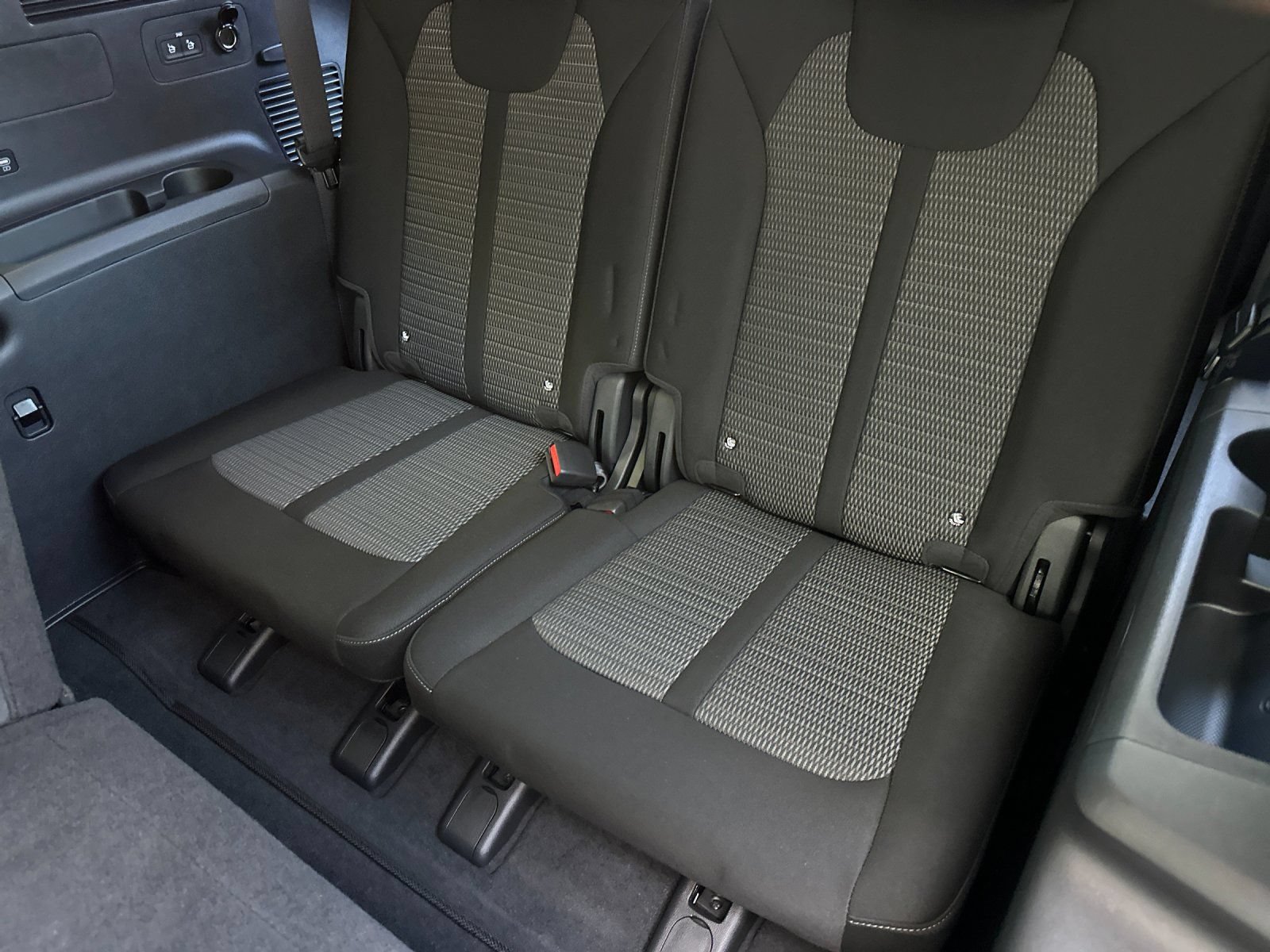 New 2026 Kia Sorento LX FWD image 15