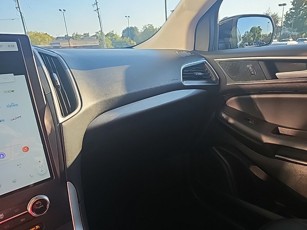 Used 2024 Ford Edge SEL image 19