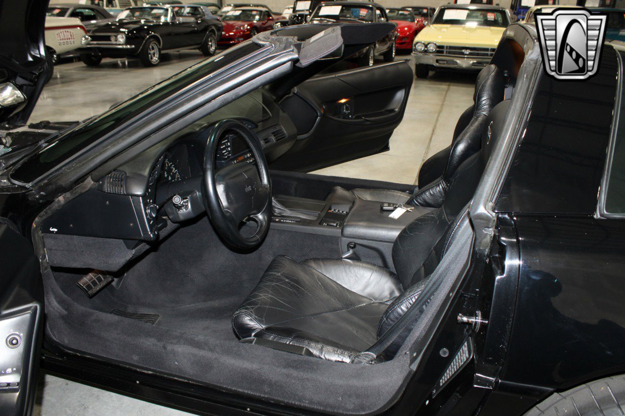 Used 1994 Chevrolet Corvette Coupe image 6