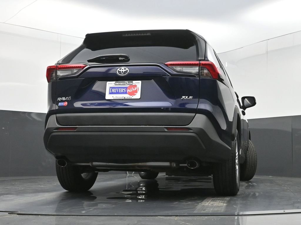 Used 2019 Toyota RAV4 XLE image 28