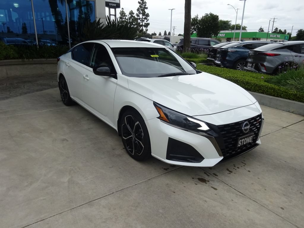 Used 2023 Nissan Altima 2.5 SR FWD 360° Tour