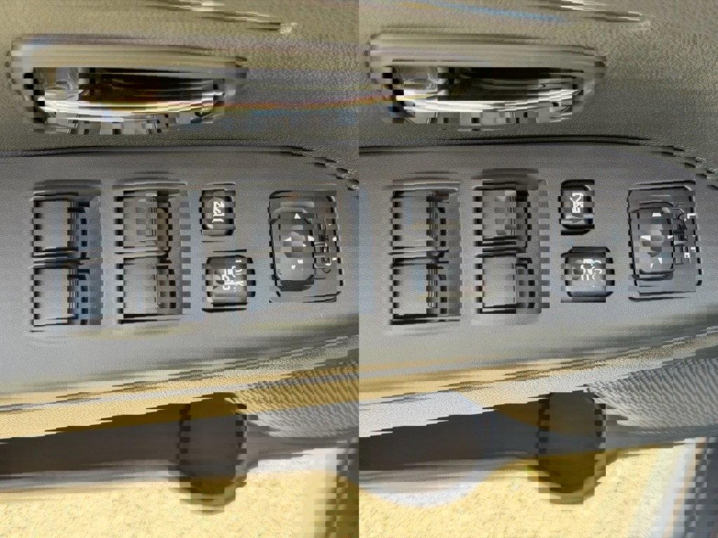 New 2025 Mitsubishi Outlander Sport ES image 21