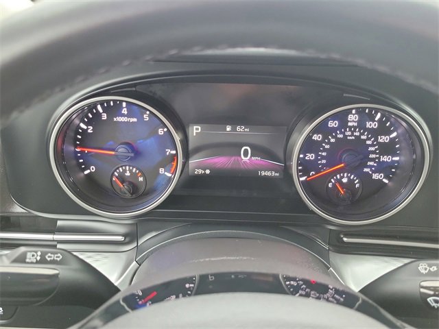 Certified 2023 Kia Carnival LX image 11