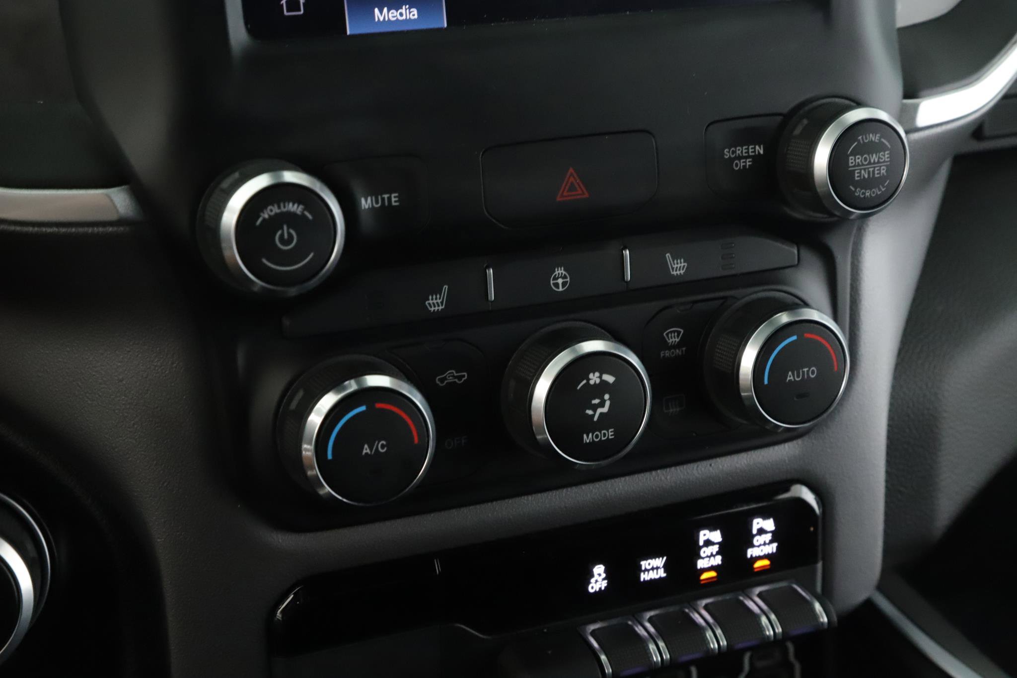 Certified 2022 RAM 1500 Big Horn image 14