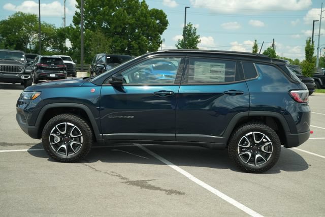 New 2026 Jeep Compass Trailhawk AWD/4WD image 4
