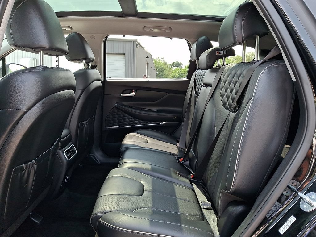 Used 2023 Hyundai Santa Fe Limited AWD/4WD image 10