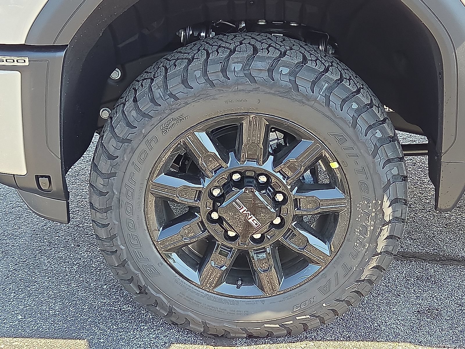New 2026 GMC Sierra 3500 AT4 w/ AT4 Premium Plus Package AWD/4WD image 7