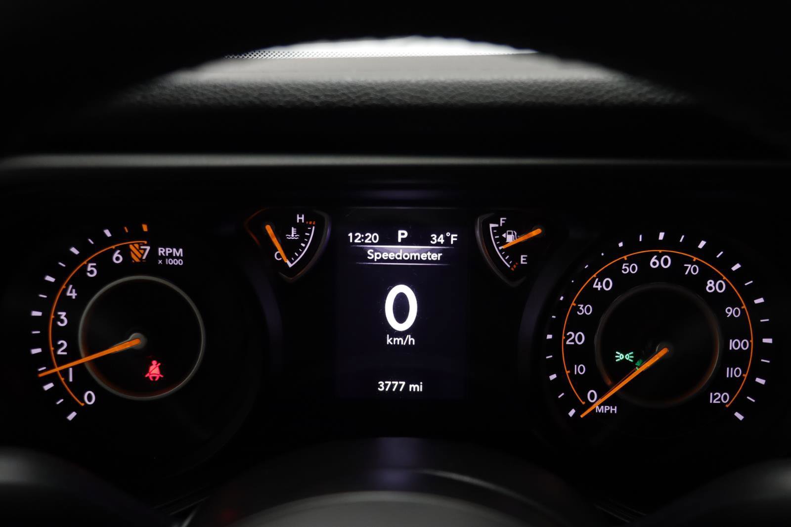 Used 2025 Jeep Gladiator Sport image 9