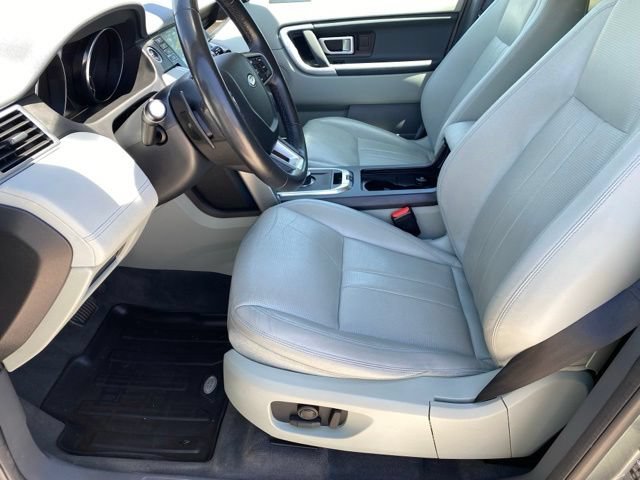 Used 2019 Land Rover Discovery Sport SE AWD/4WD image 10