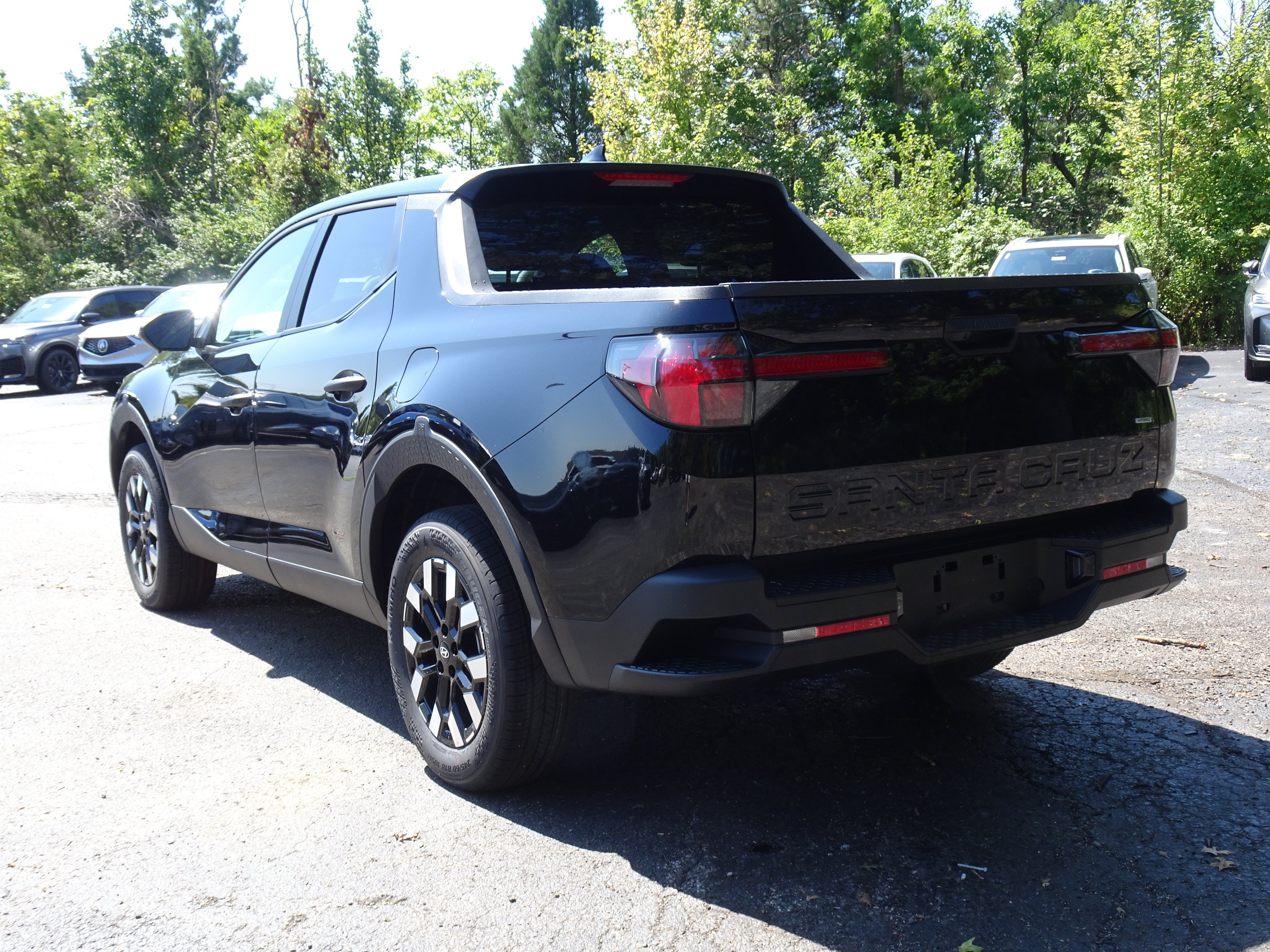 New 2027 Hyundai Santa Cruz SE AWD/4WD image 3