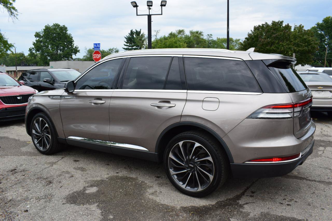 Used 2020 Lincoln Aviator Reserve w/ Equipment Group 202A AWD/4WD image 8