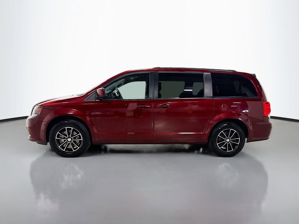 Used 2018 Dodge Grand Caravan GT image 4