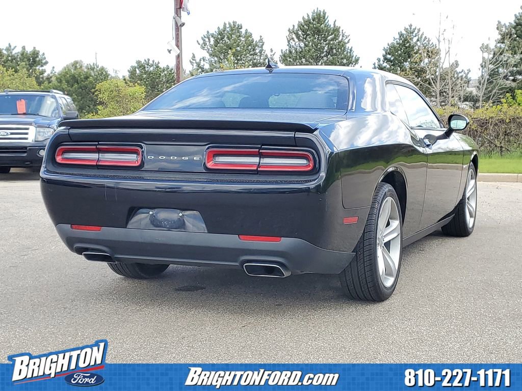 Used 2015 Dodge Challenger R/T w/ Quick Order Package 28B R/T RWD image 4