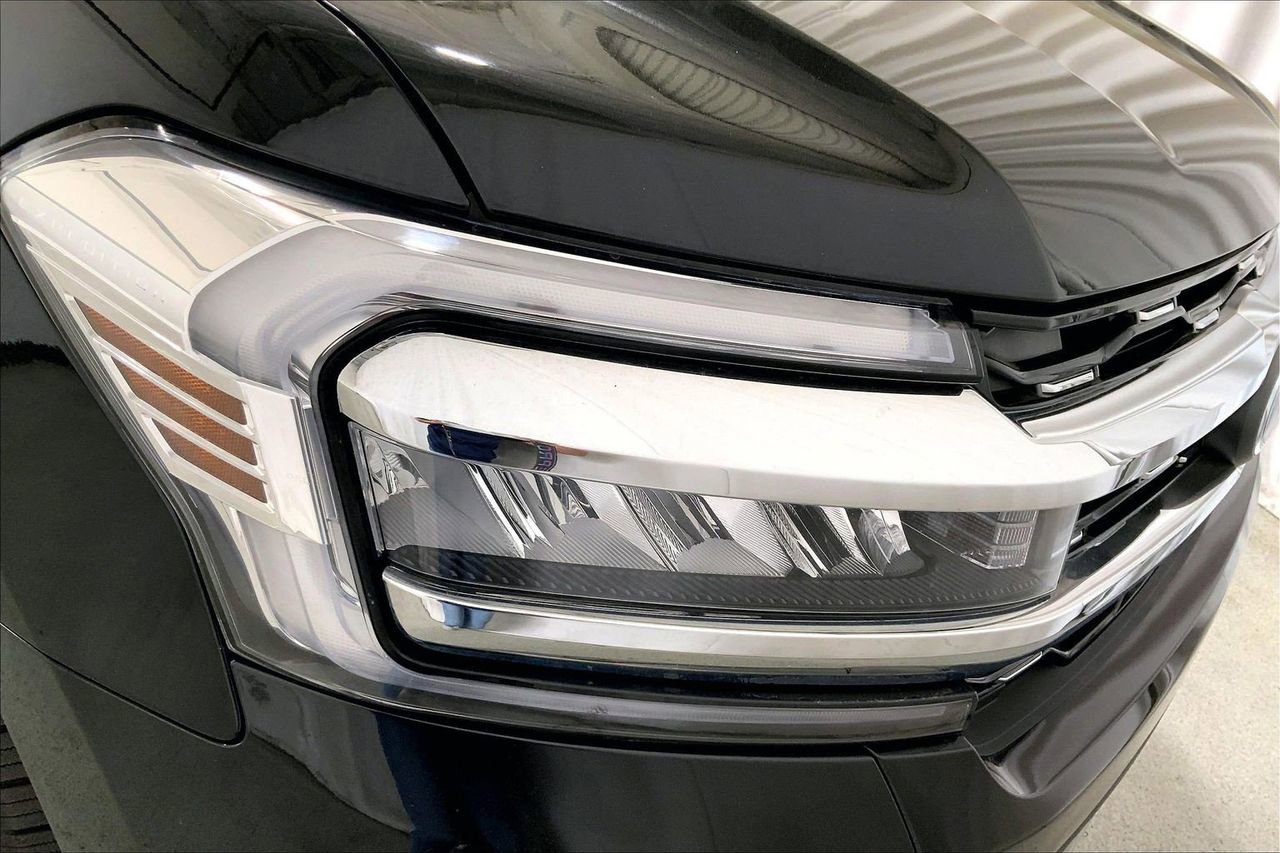 Used 2024 Ford Expedition Limited image 12