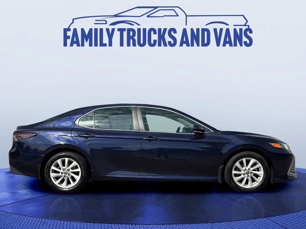 Used 2022 Toyota Camry LE w/ Cold Weather Package image 6