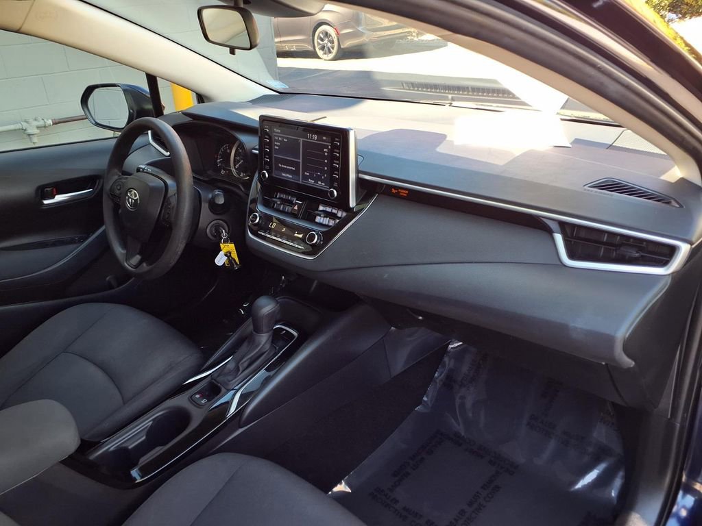 Used 2020 Toyota Corolla LE w/ Carpet Mat Package (TMS) image 22