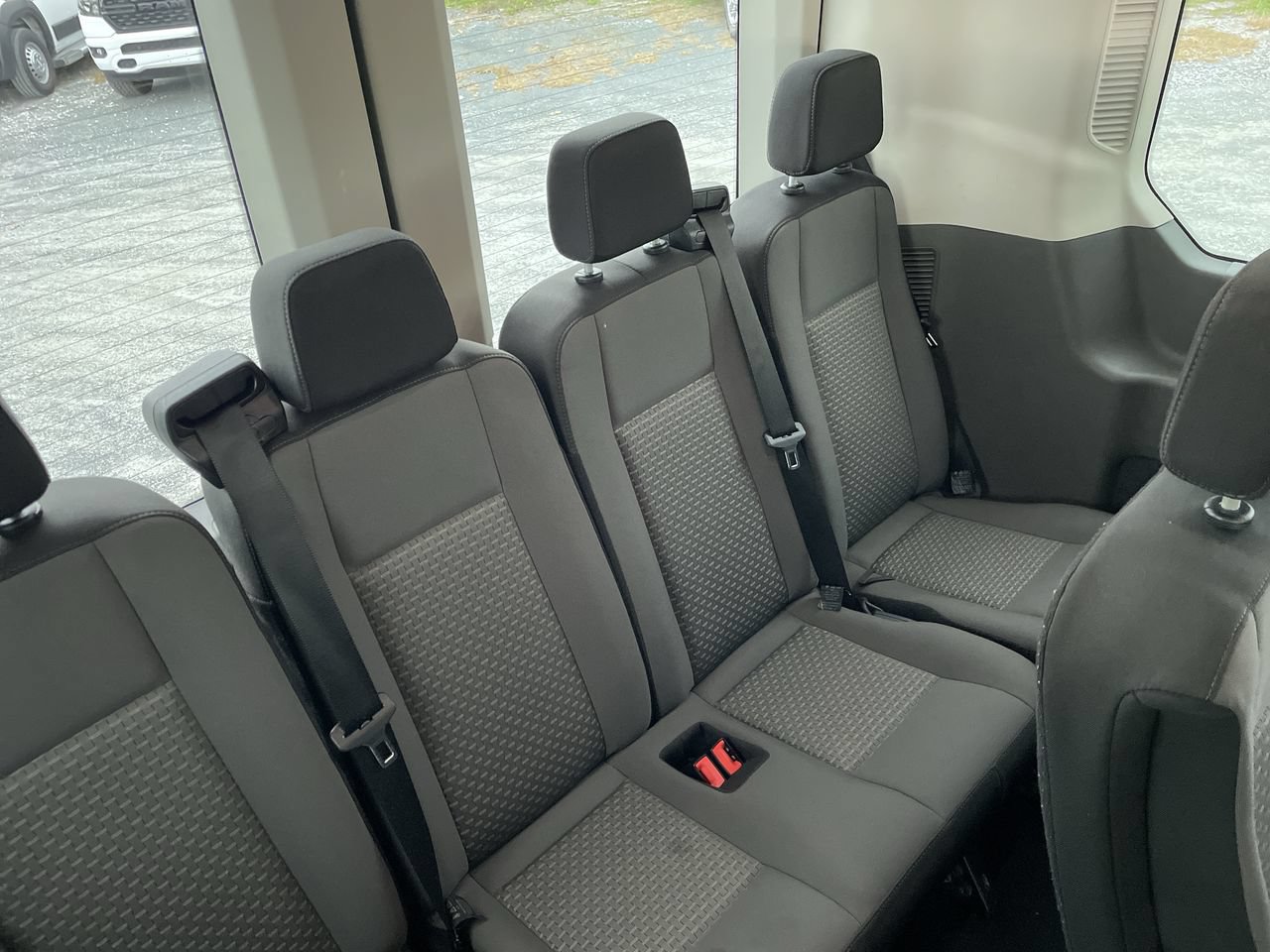 Used 2025 Ford Transit 350 XLT RWD image 29