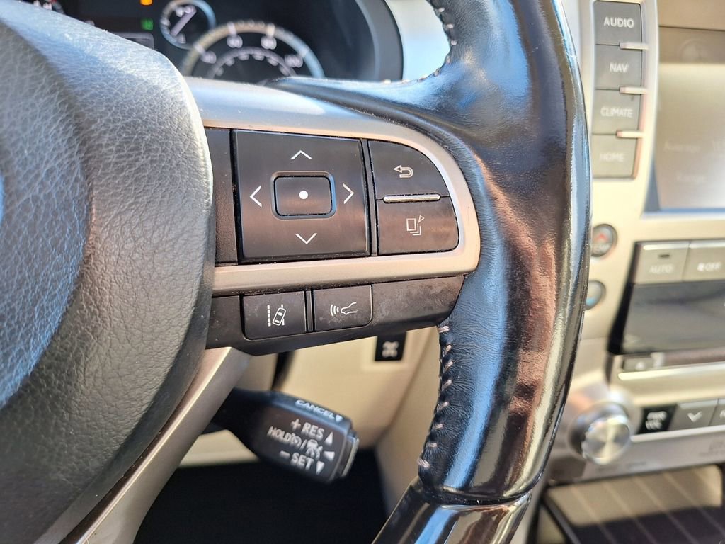 Used 2021 Lexus GX 460 Luxury w/ Off Road Package image 21