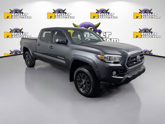 Used 2020 Toyota Tacoma TRD Sport AWD/4WD image 3