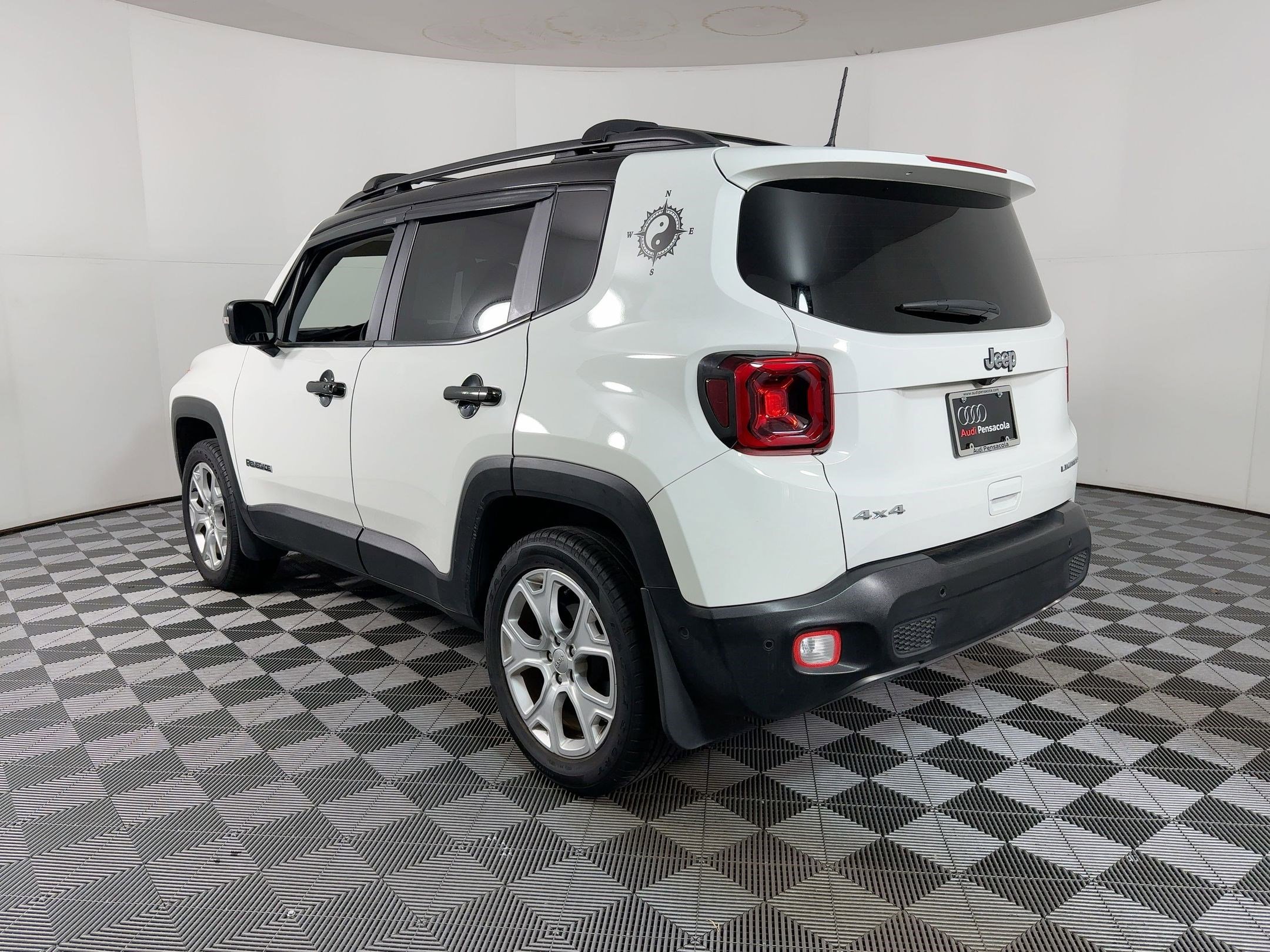 Used 2023 Jeep Renegade Limited w/ Limited Elite Group image 2