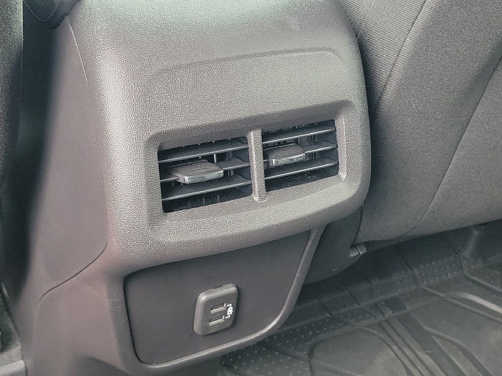 Certified 2024 Chevrolet Equinox LT w/ LPO, Floor Liner Package FWD image 30